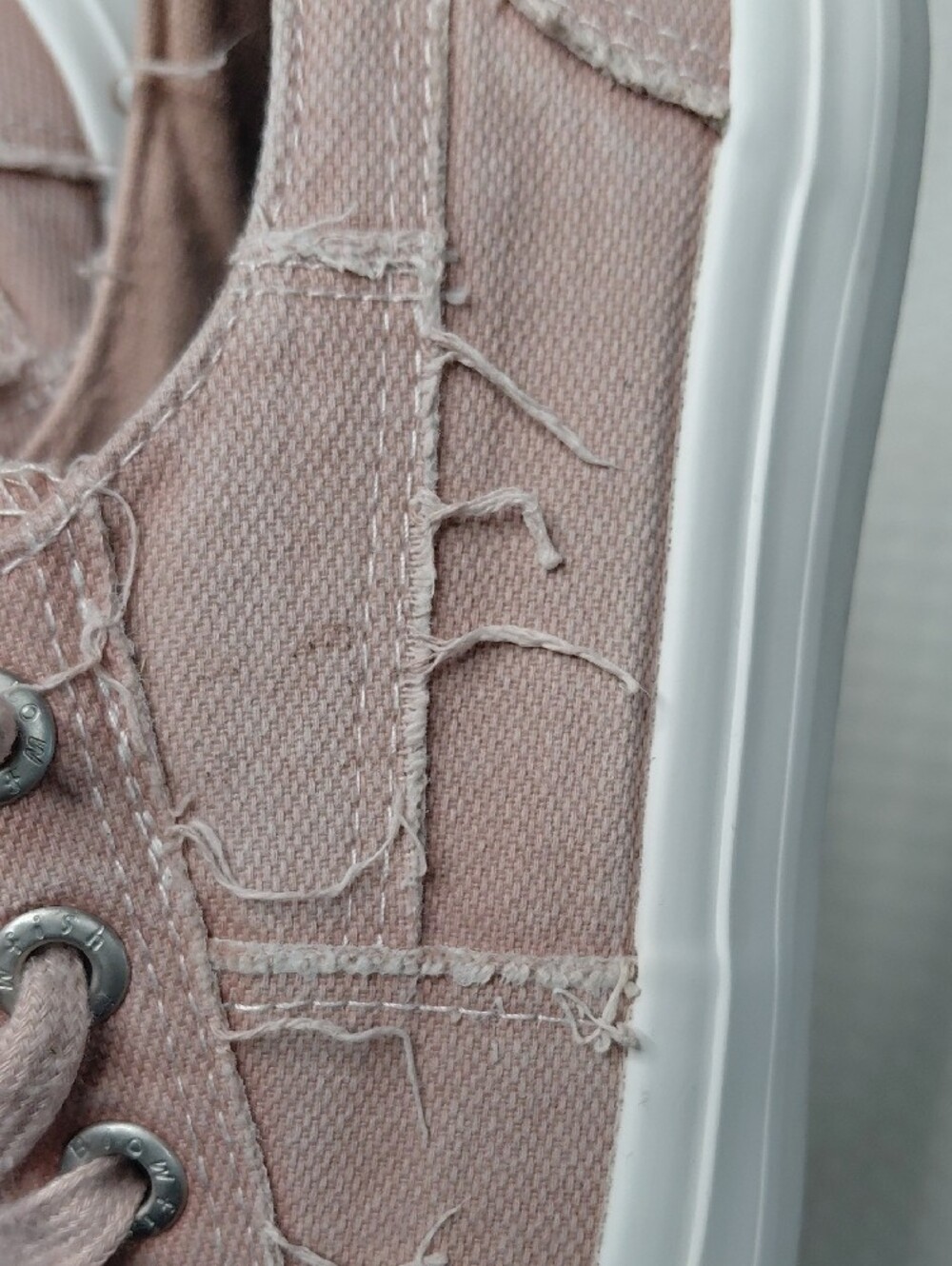 Blowfish Women's Dusty Pink Canvas Low-Top Sneakers Sz 7 - Picture 10 of 10